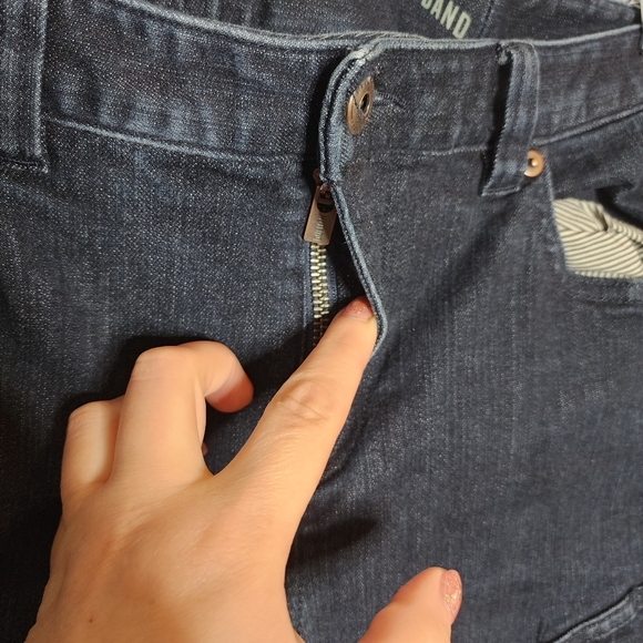 Duluth Trading Double Chapped work denim skinny leg darkwash Jeans. Size 12. - Picture 15 of 16